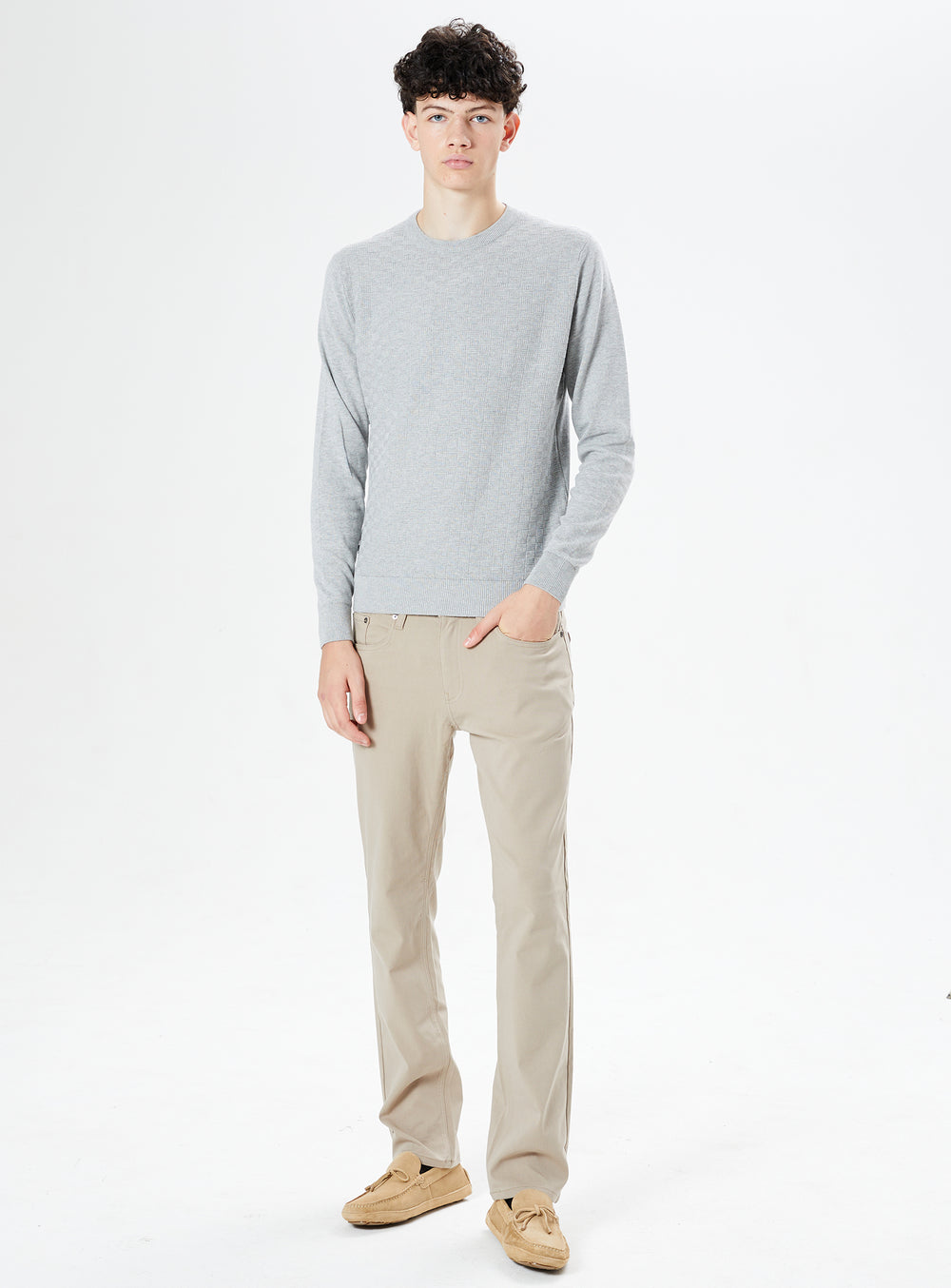 Light Grey||Gris Clair