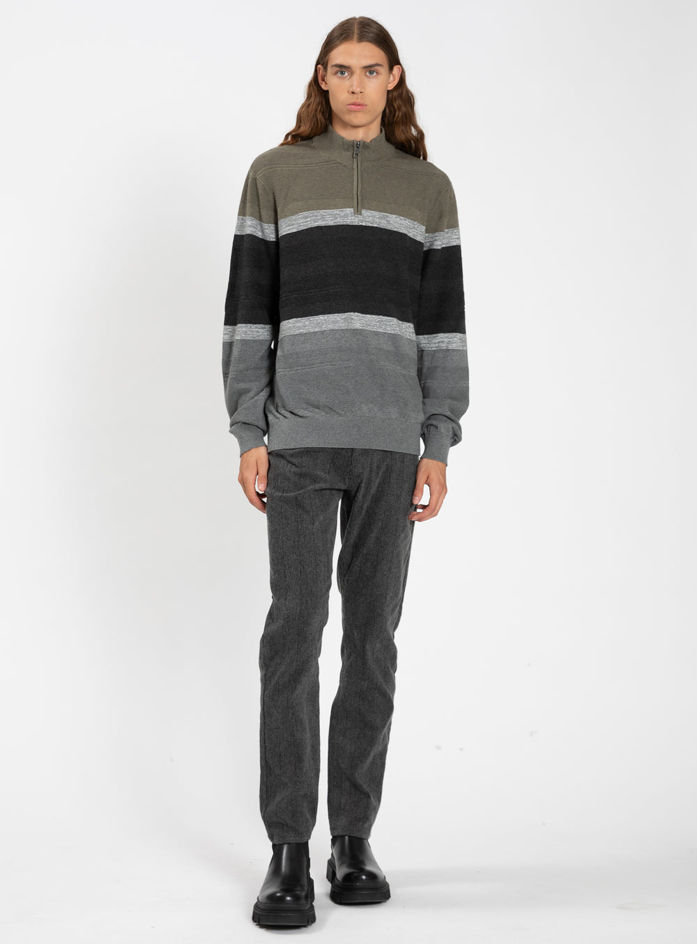 Military Mix||Melange Militaire