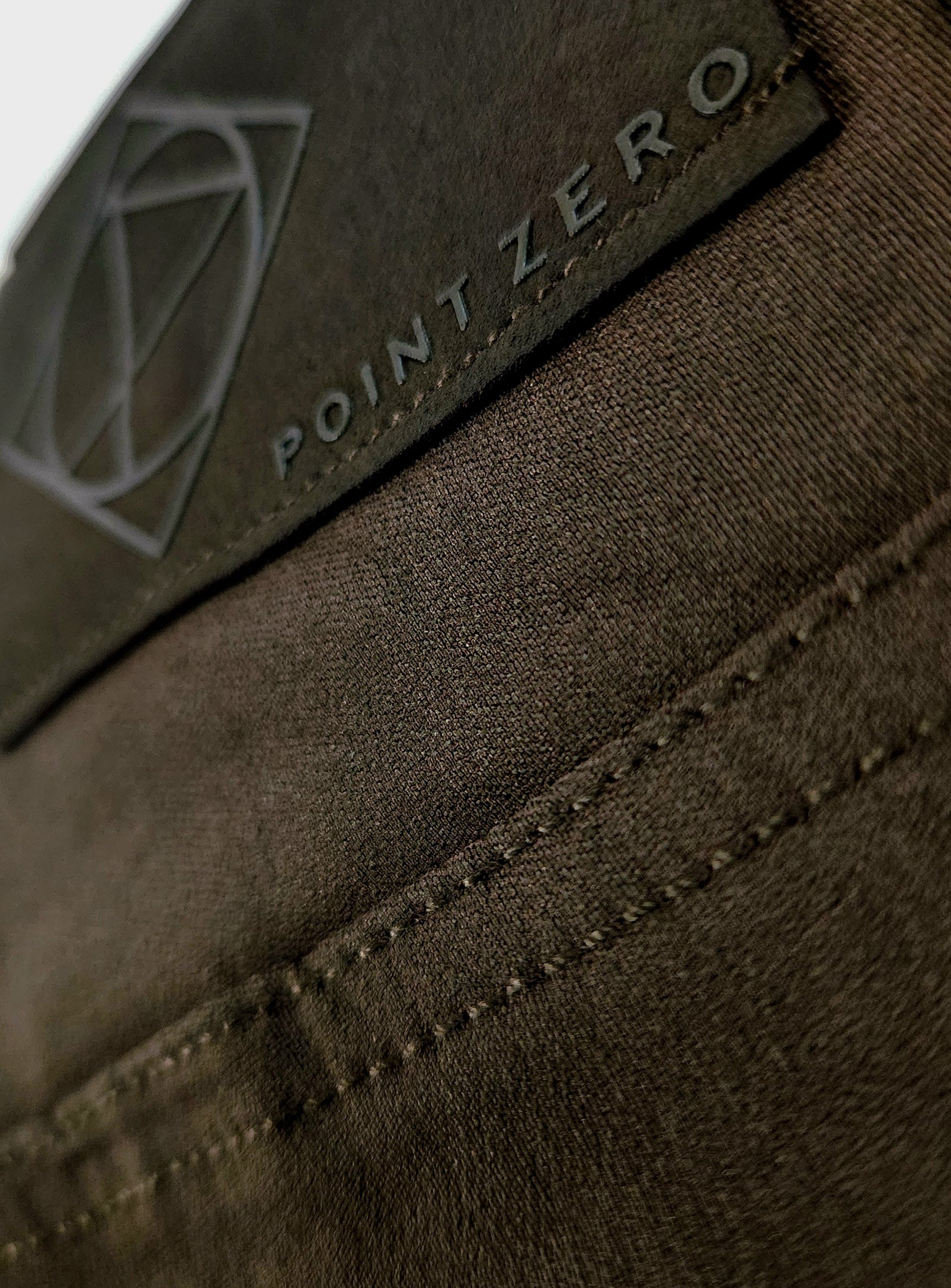 Military Green||Vert Militaire