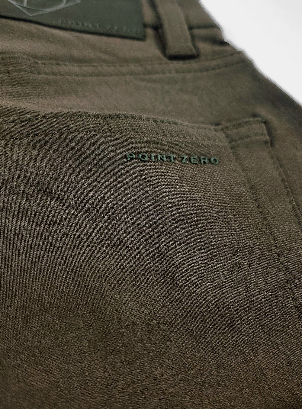 Military Green||Vert Militaire