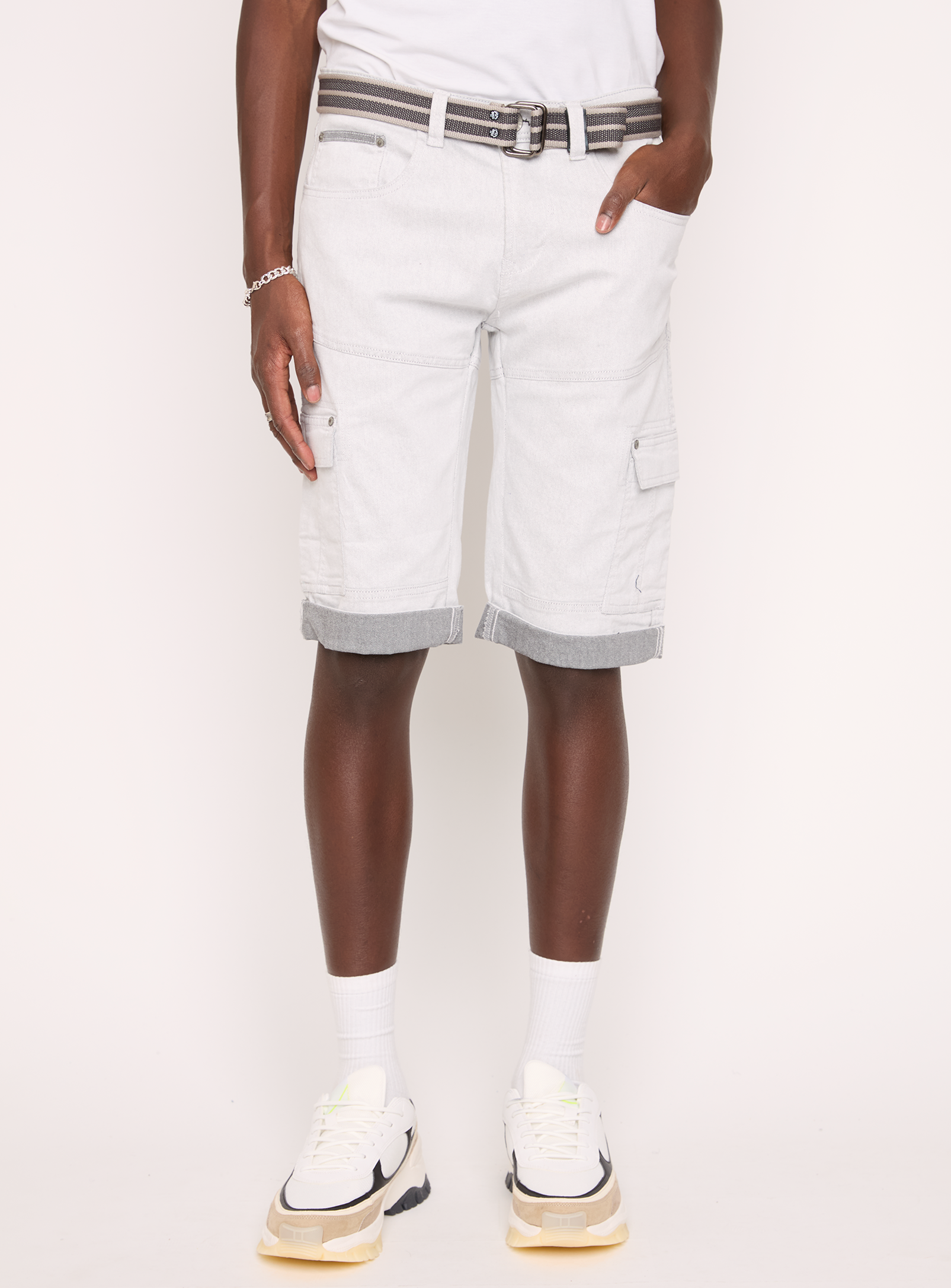 Lightgrey||Gris clair