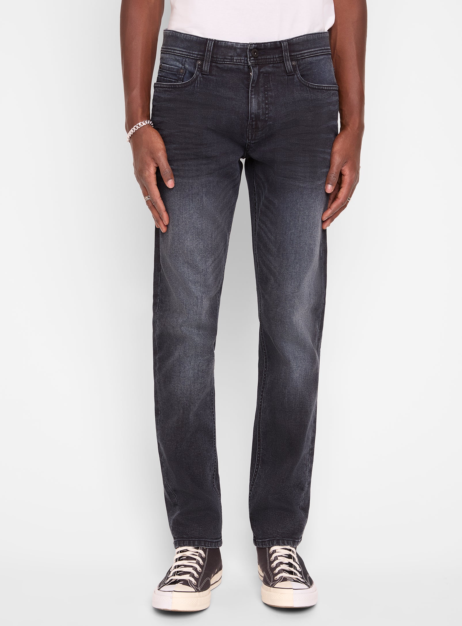VINCE| Narrow fit denim with pockets