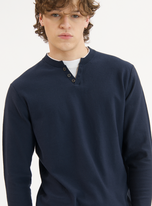Navy||Marine