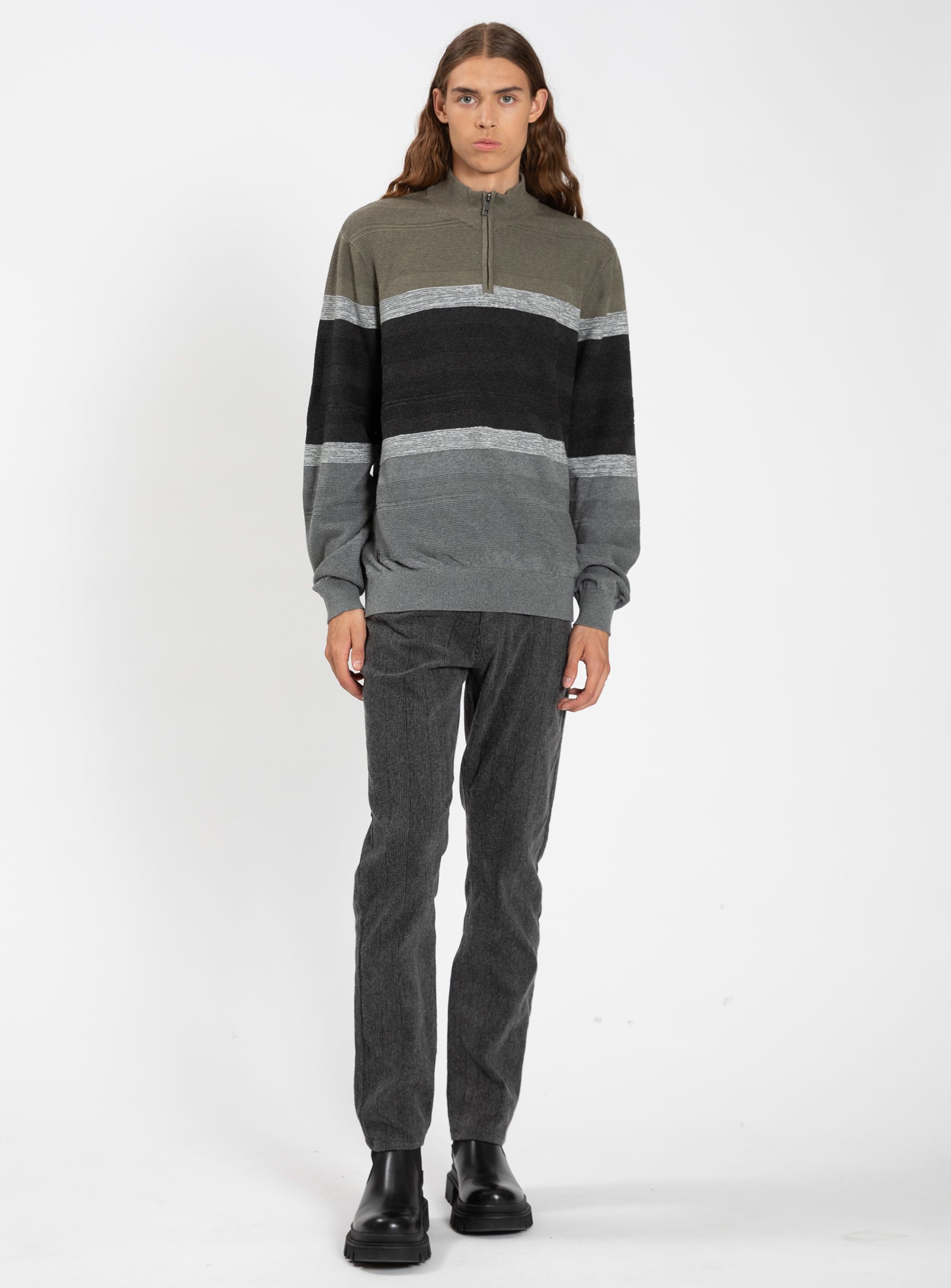 Military Mix||Melange Militaire