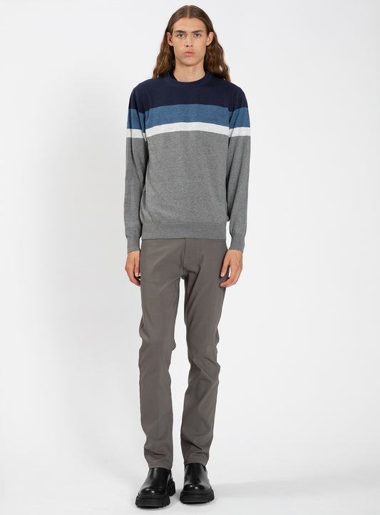 IRWIN | Fine Gauge Striped Crew Neck Sweater || IRWIN | Chandail à Col Rond Rayé en Maille Fine