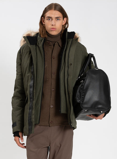 Military||Militaire