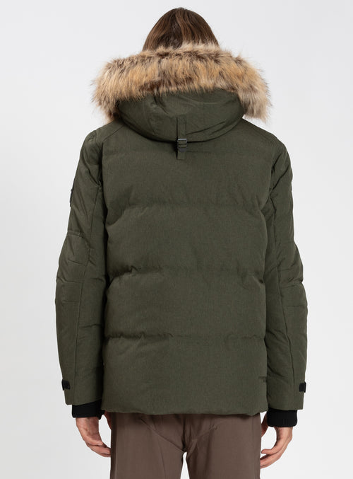 Military||Militaire