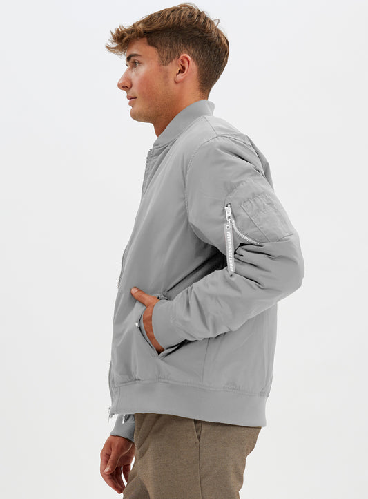 Light Grey||Gris Clair