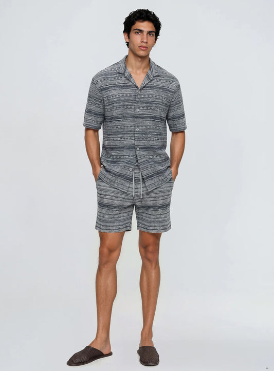 RAYN | Textured Knit Cuban Collar Shirt || RAYN | Chemise en maille texturée à col cubain