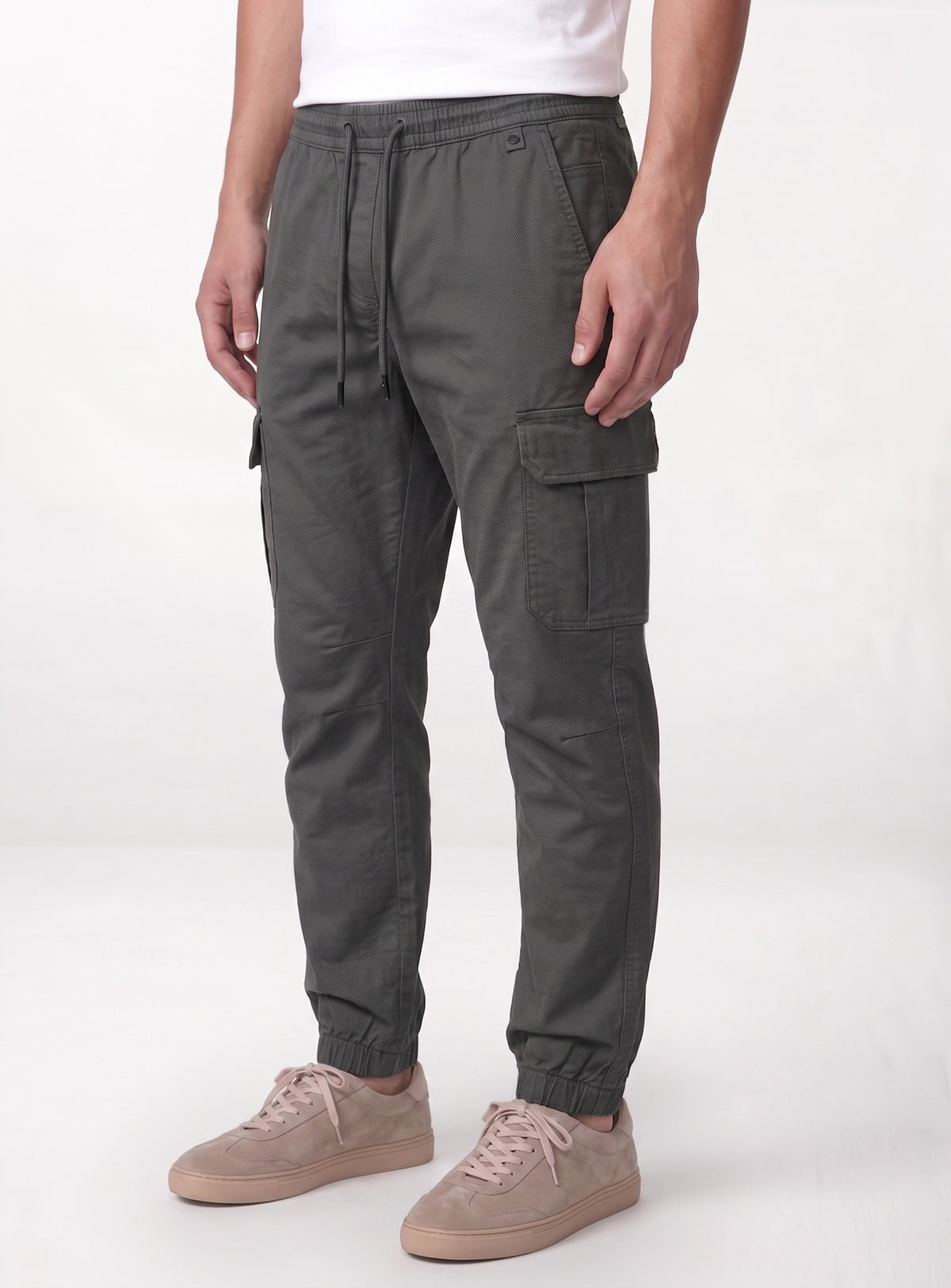 Grey||Gris