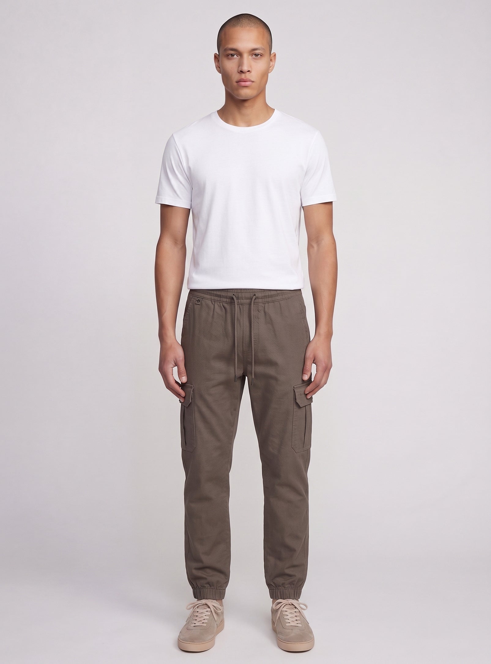 Taupe||Taupe