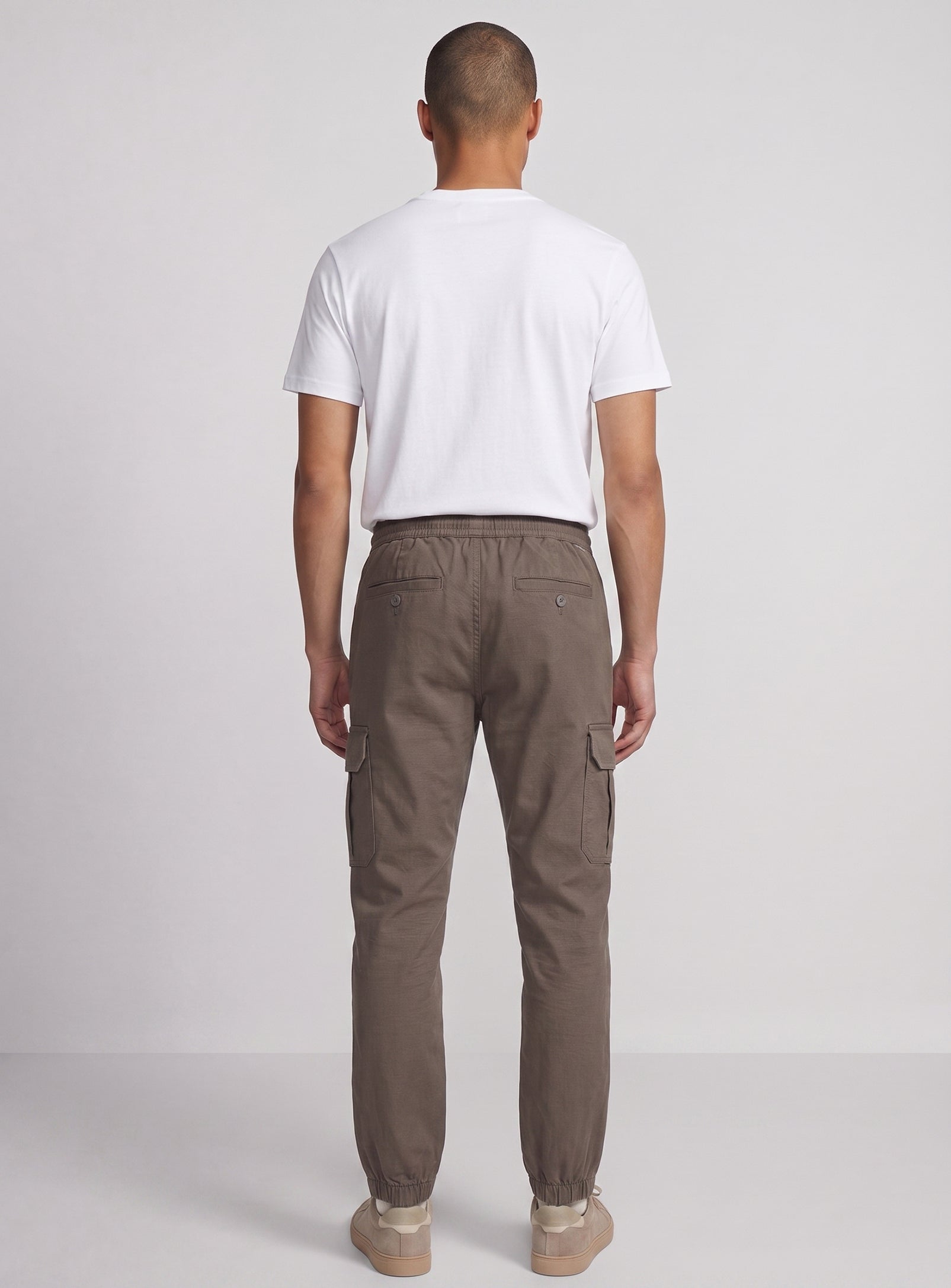 Taupe||Taupe