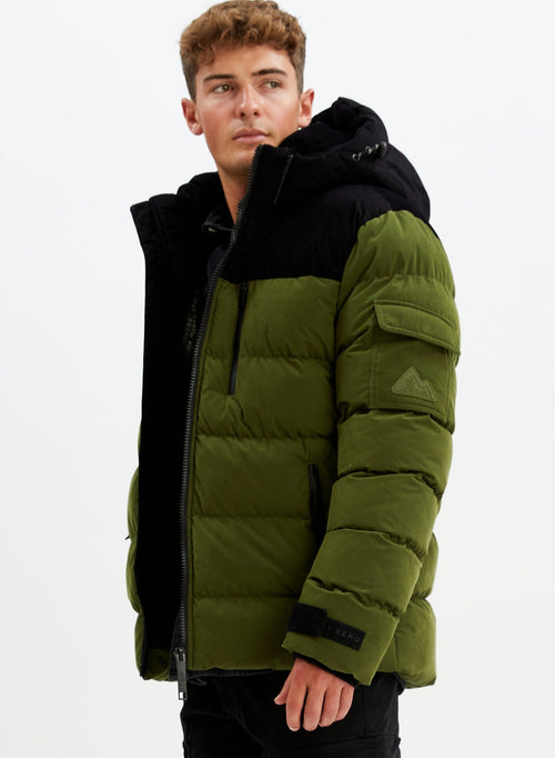 MILITARY||MILITAIRE