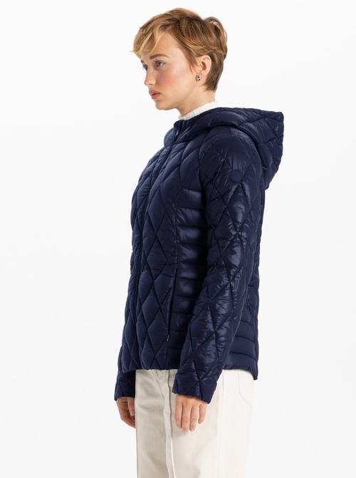 Navy||Marine