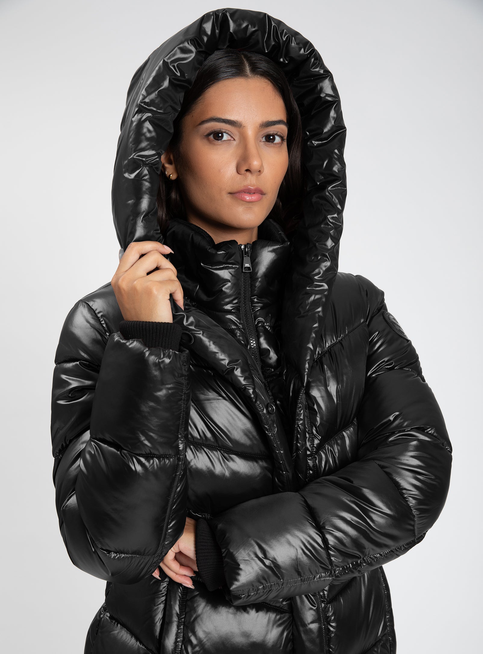 GIADELLA | Pearl Glow Quilted Puffer