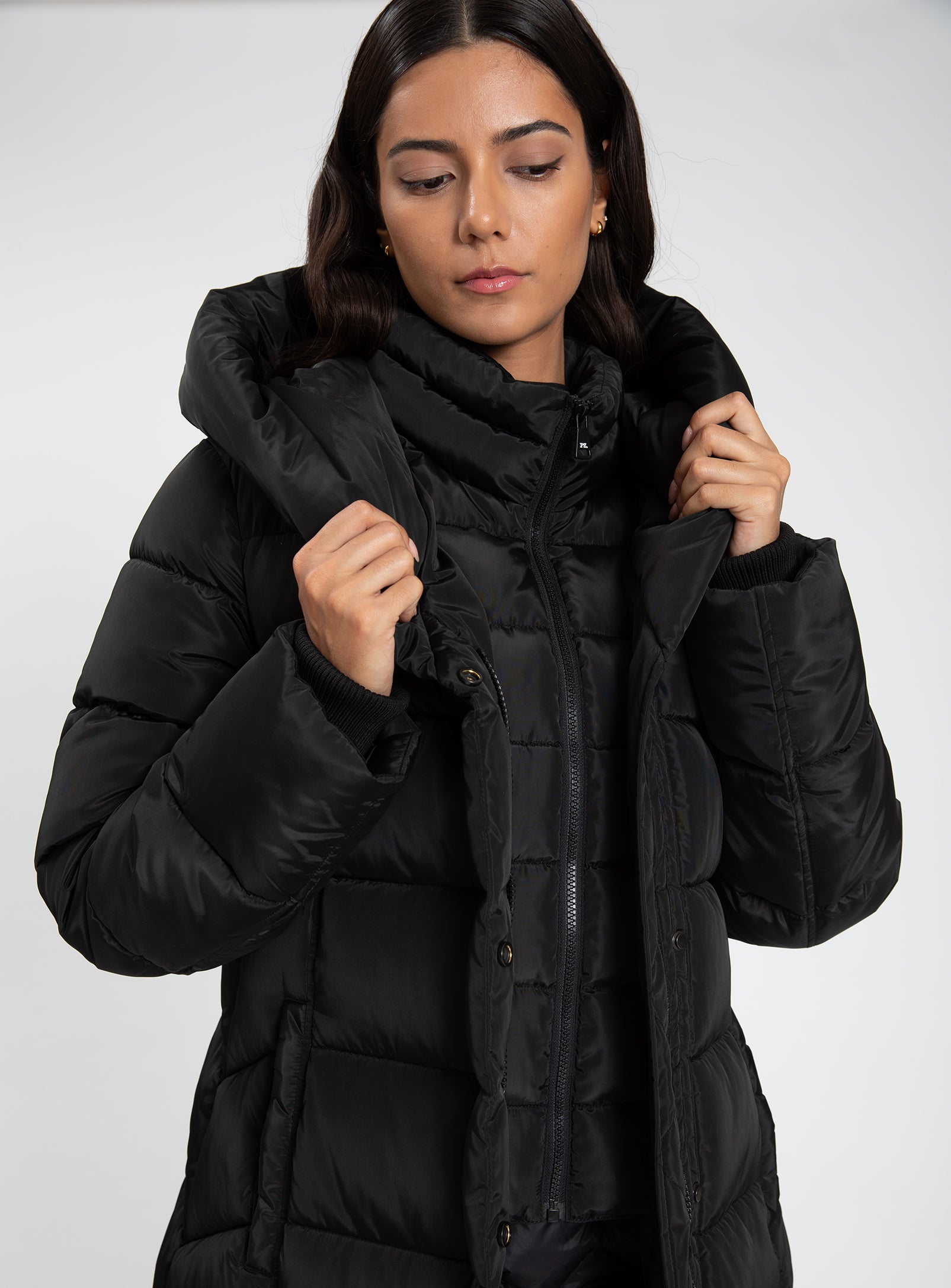 DORATHEA | Quilted Pillow Comfort Maxi Puffer Jacket || DORATHEA | Manteau maxi matelassé Confort oreiller