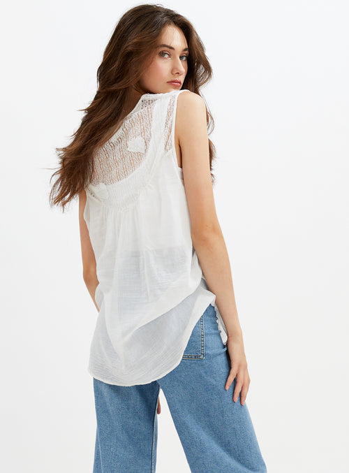 White || Blanche