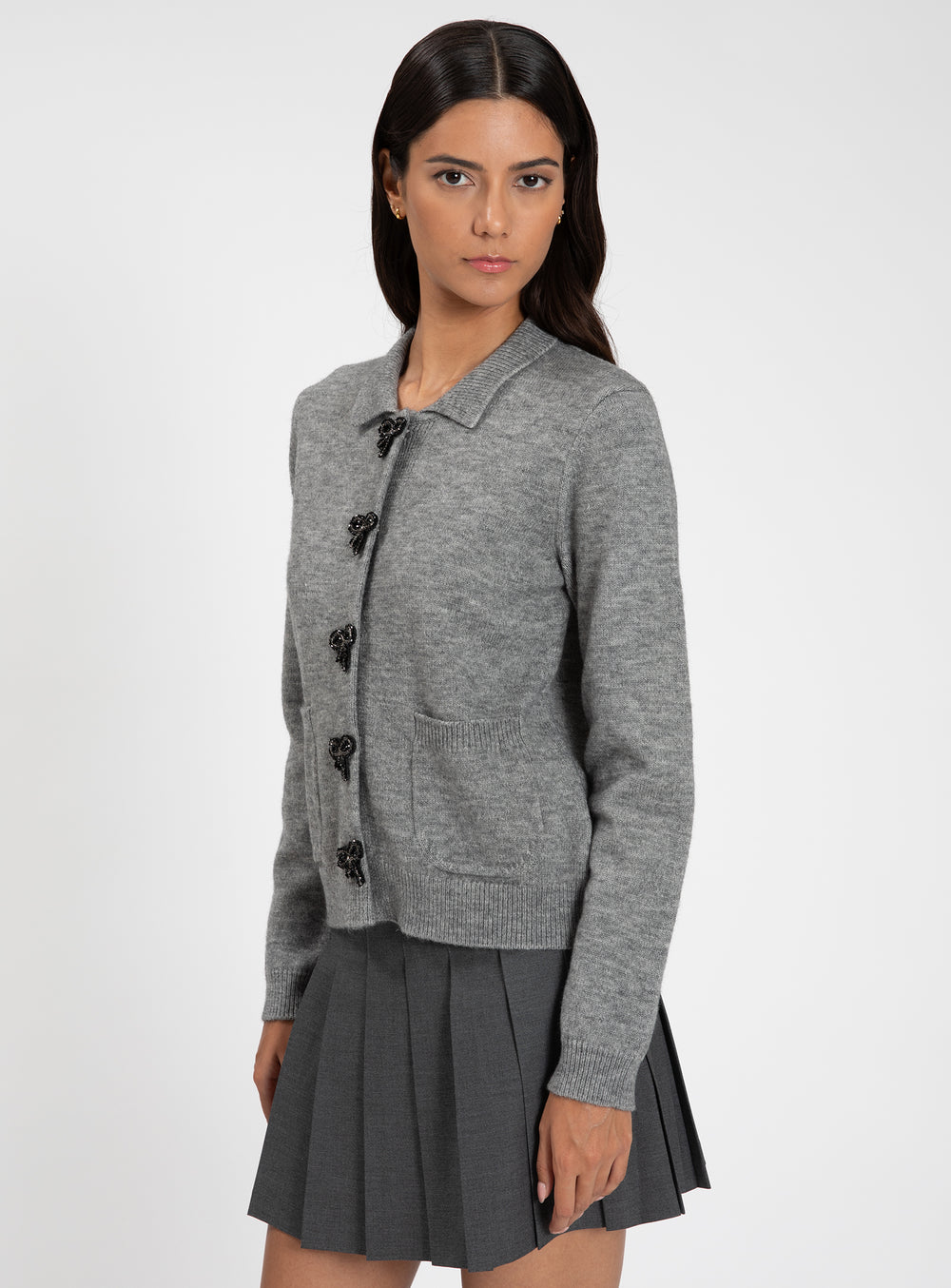 Grey||Gris