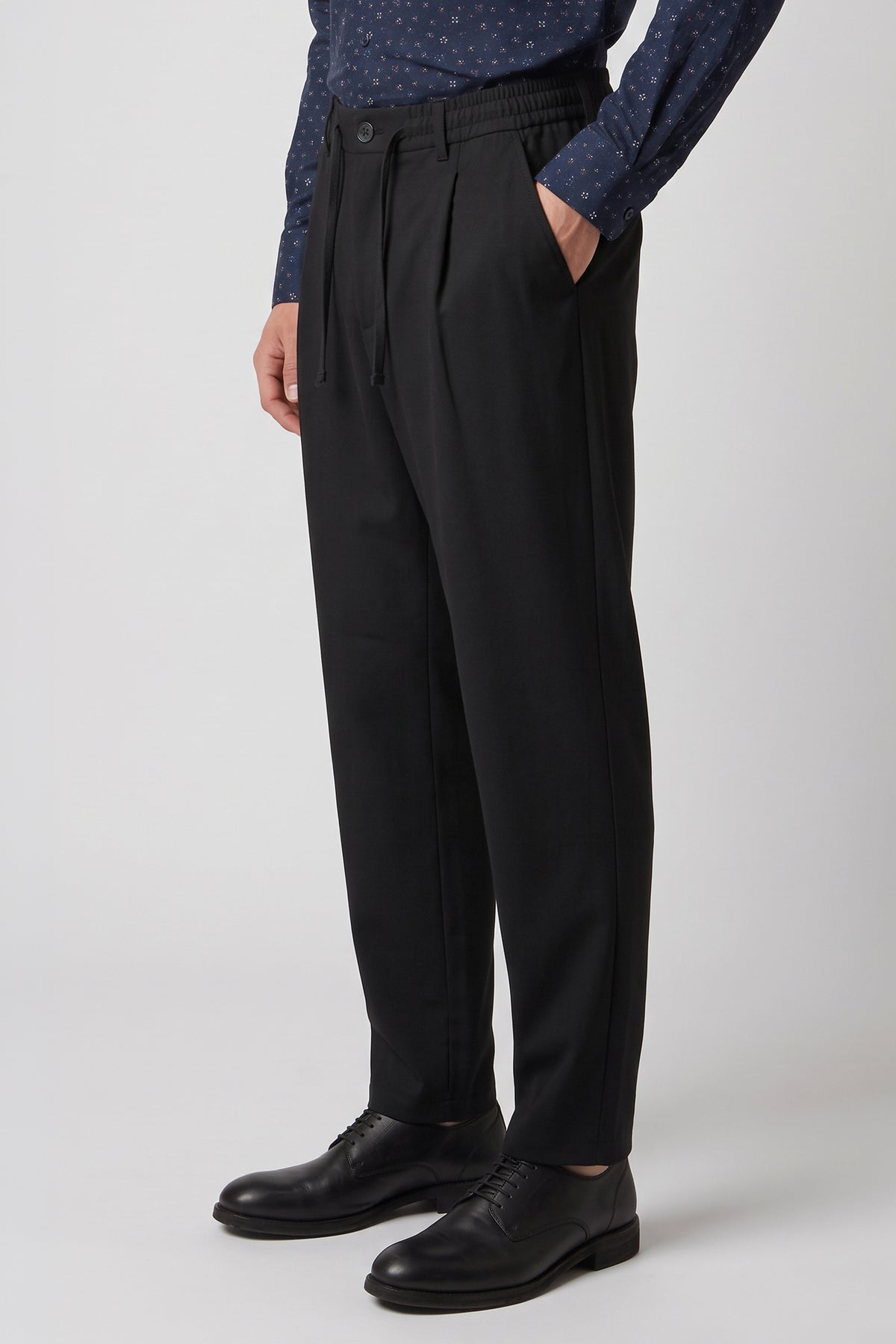 Black-8