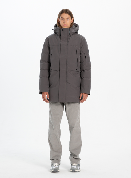 Quilted parka with hood clearance