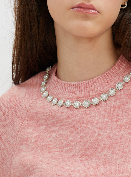 CHARLIE Round neck sweater with jewel neckline CHARLIE Pull col rond avec bijoux