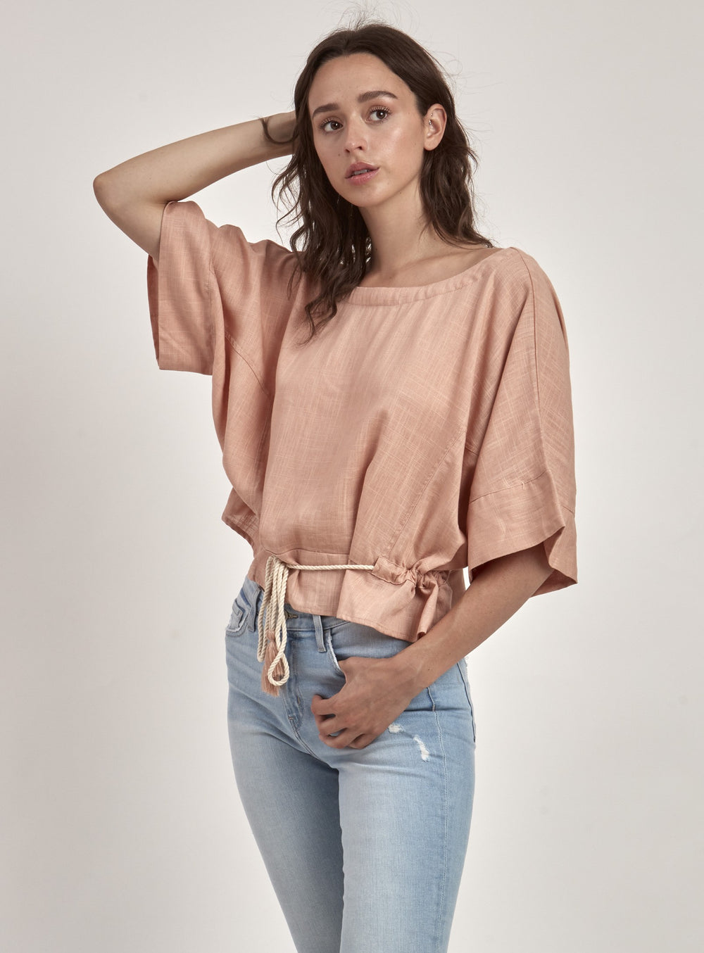 Ann | Blouse with Back Pull Tassel || Ann | Chemisier avec liens à pampilles