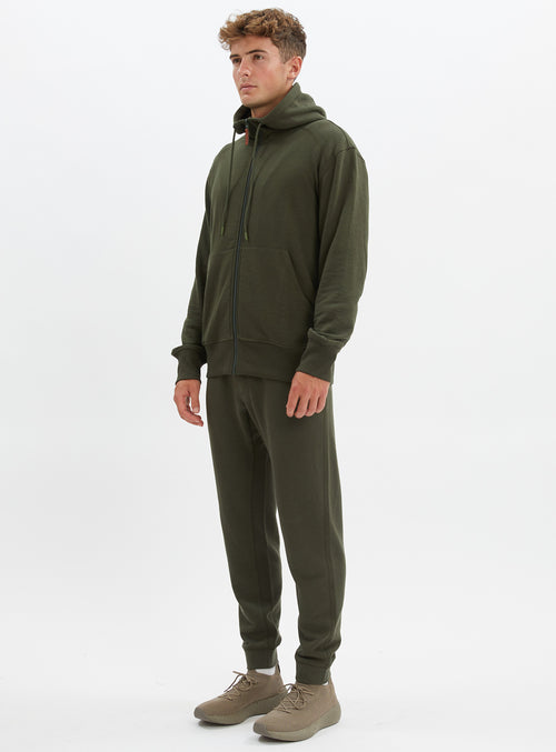 Military||Militaire