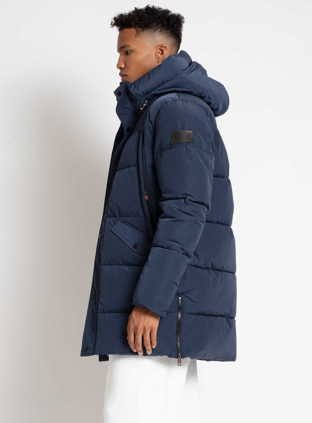Navy||Marine