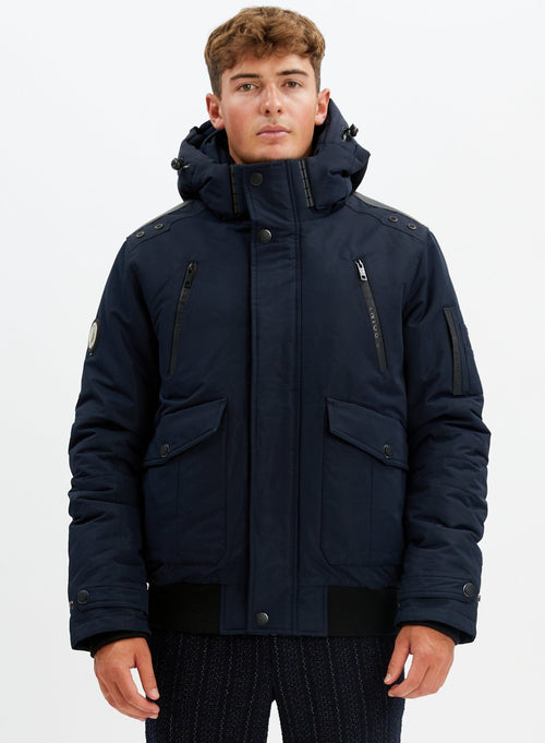 Navy||Marine
