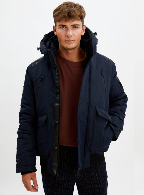 Navy||Marine