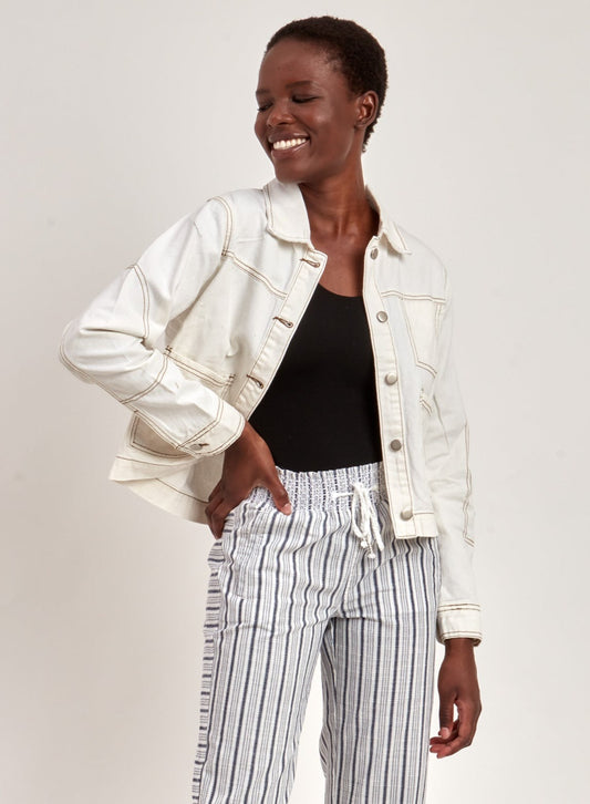 DELIAH | CROPPED DENIM JACKET || DELIAH | VESTE EN DENIM ÉCOURTÉE