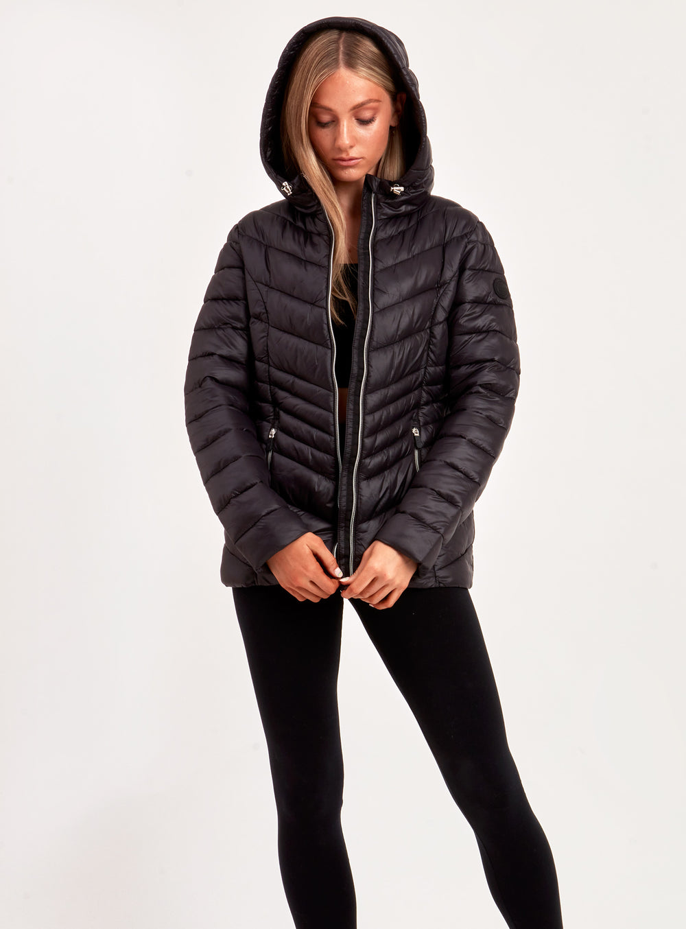 SOFITEL | PACKABLE HOODED ULTRALIGHT JACKET-BLACK||SOFITEL |  | MANTEAU ULTRALÉGER À CAPUCHE COMPRESSIBLE