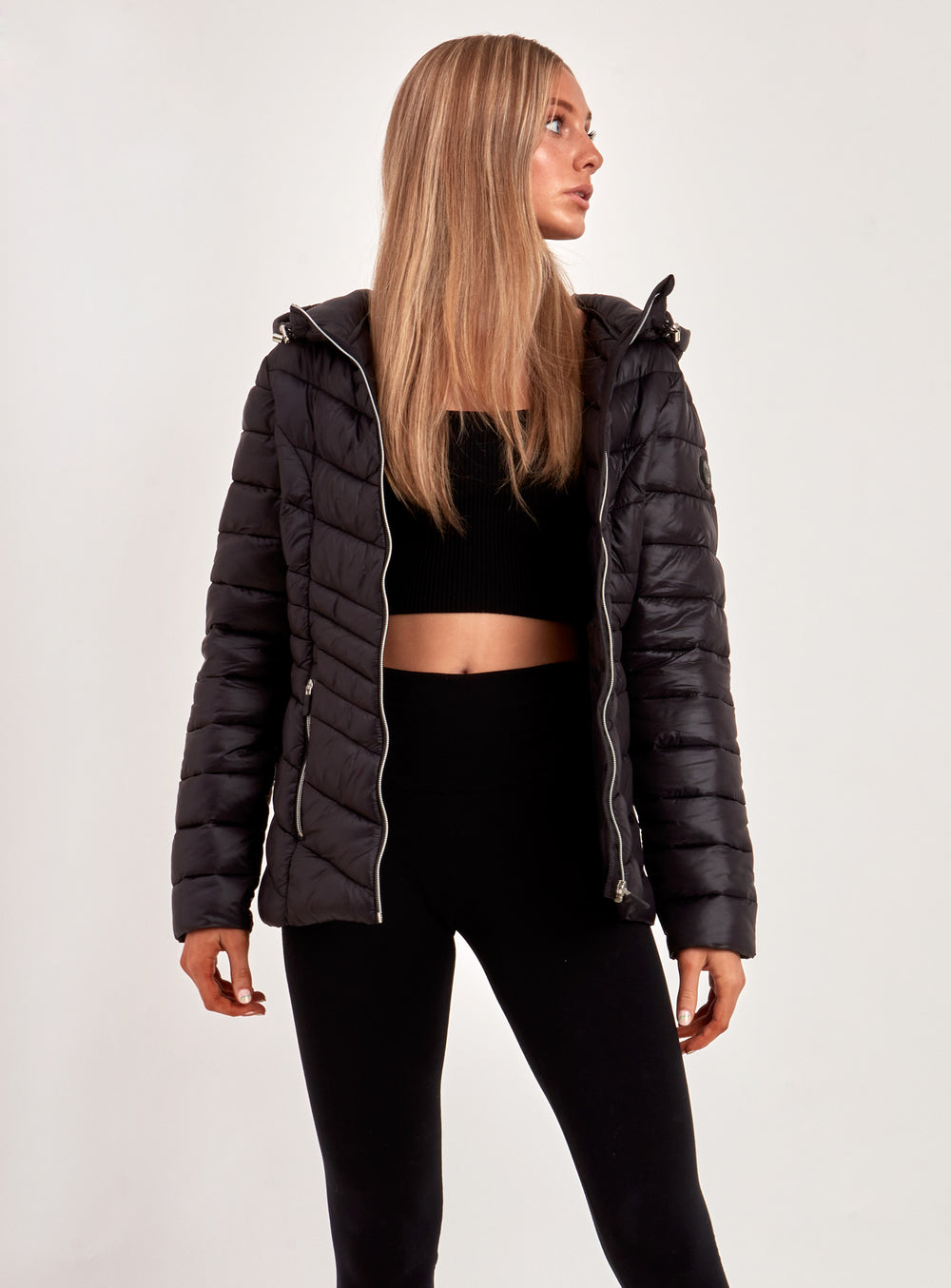 SOFITEL | PACKABLE HOODED ULTRALIGHT JACKET-BLACK||SOFITEL |  | MANTEAU ULTRALÉGER À CAPUCHE COMPRESSIBLE