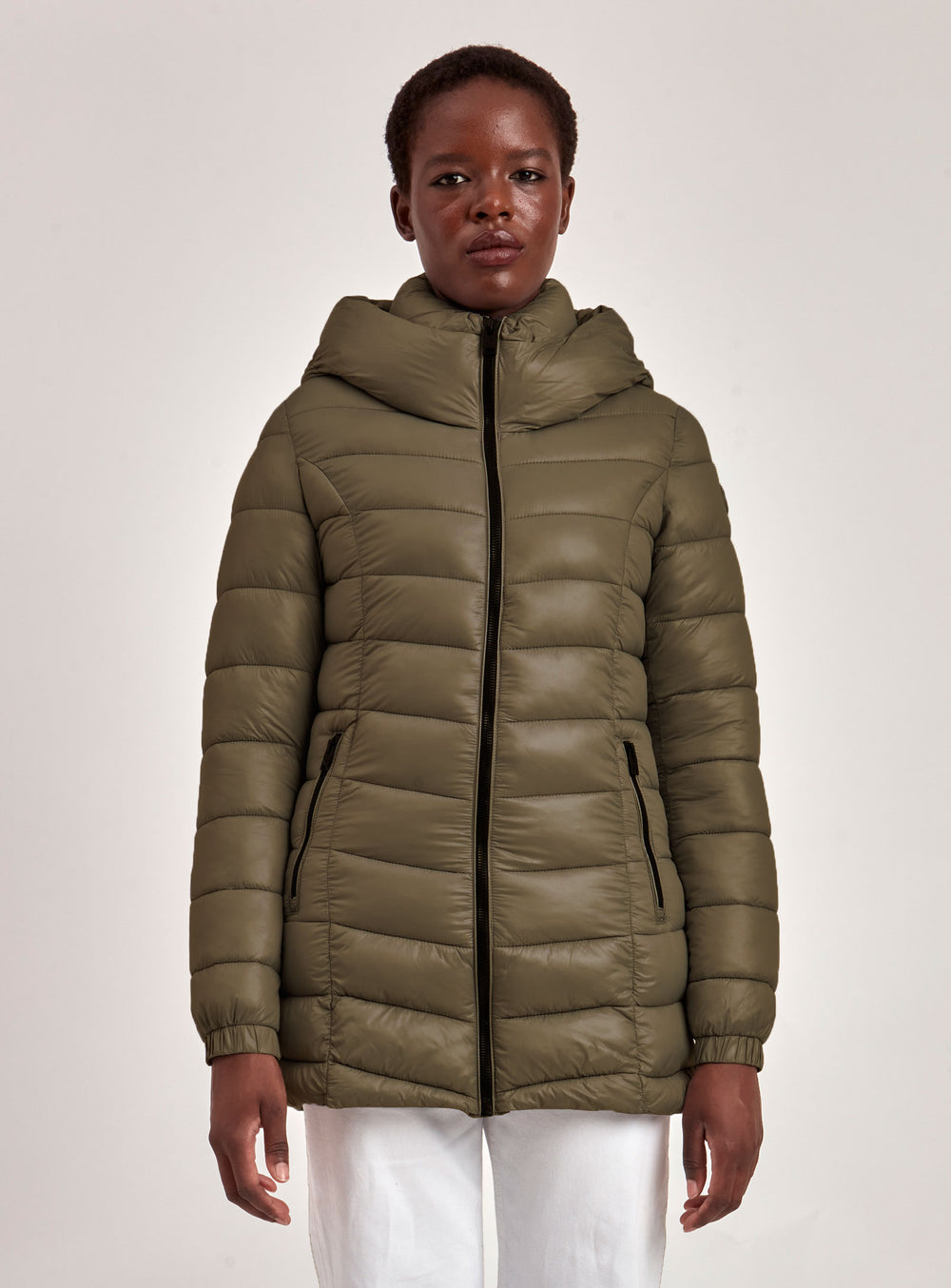 CLAUDIA | LONG MID-WEIGHT PUFFER COAT-ARMY||CLAUDIA | MANTEAU PUFFER LONG POIDS MOYEN-ARMÉE