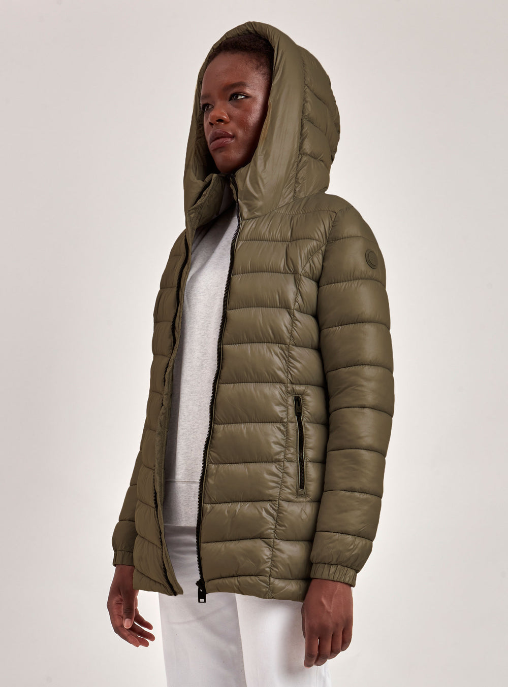 CLAUDIA | LONG MID-WEIGHT PUFFER COAT-ARMY||CLAUDIA | MANTEAU PUFFER LONG POIDS MOYEN-ARMÉE