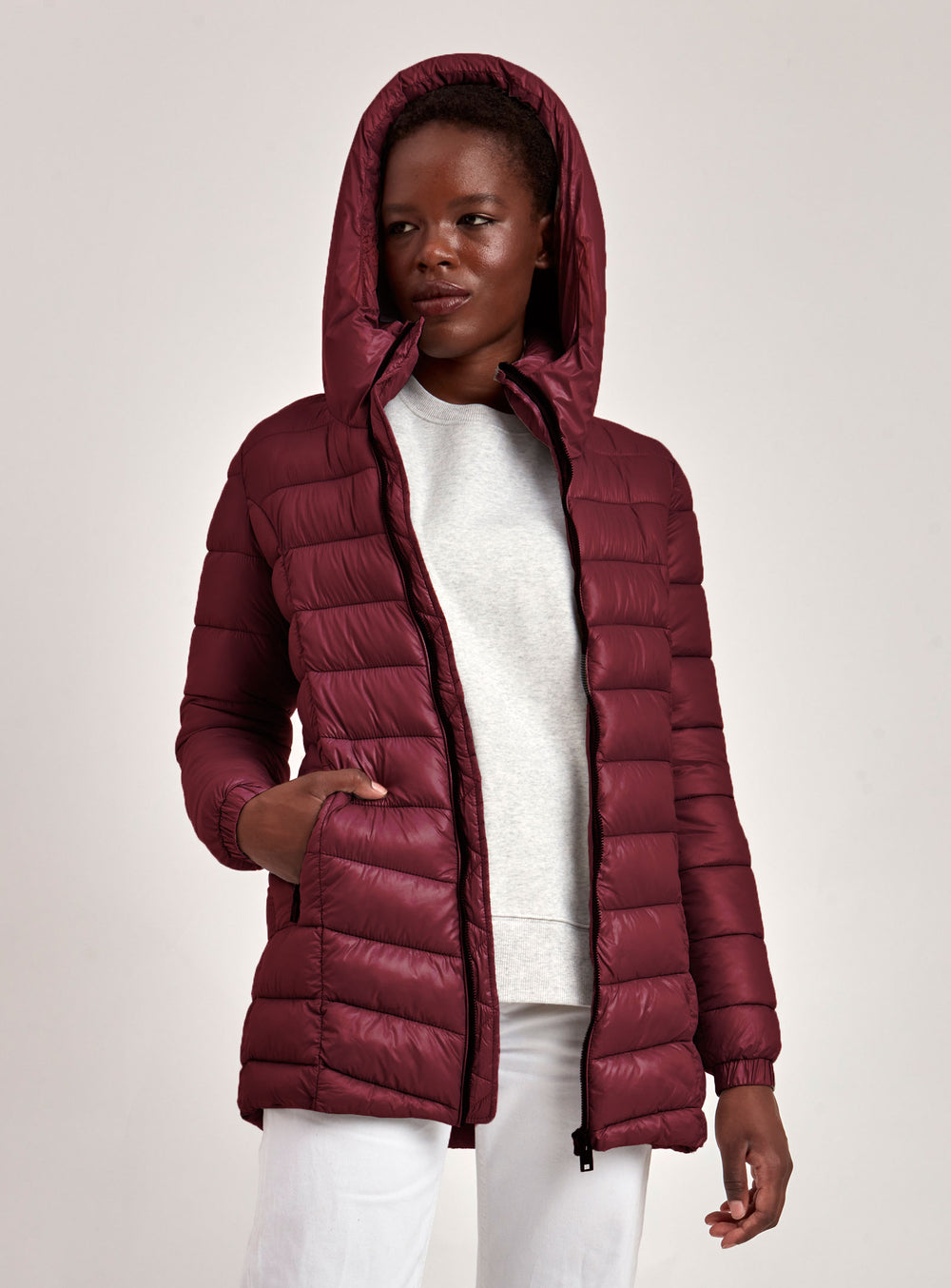 CLAUDIA | LONG MID-WEIGHT PUFFER COAT-CURRANT||CLAUDIA | MANTEAU PUFFER LONG POIDS MOYEN-GROSEILLE