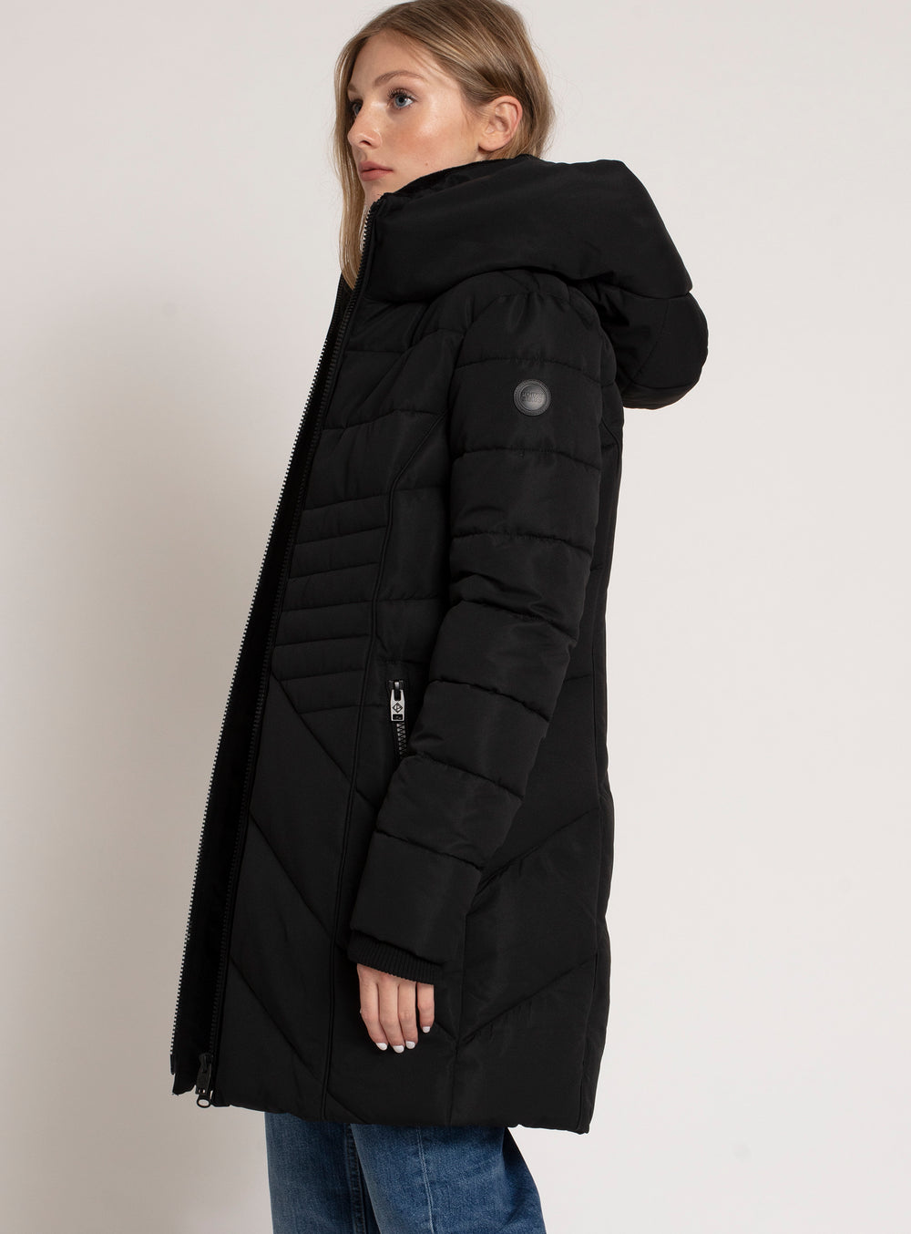 Black||Noir
