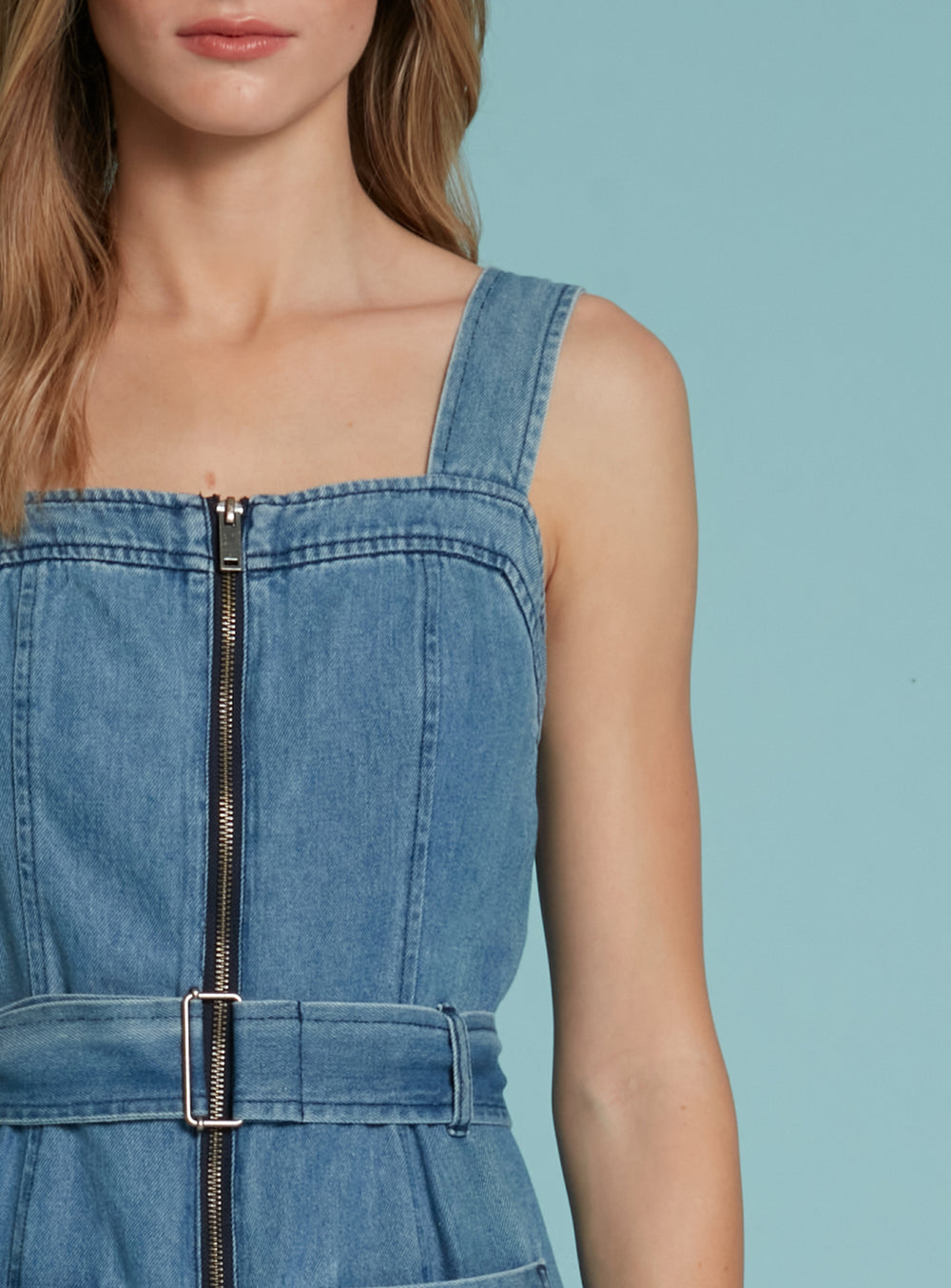 Medium indigo denim||Jean indigo moyen