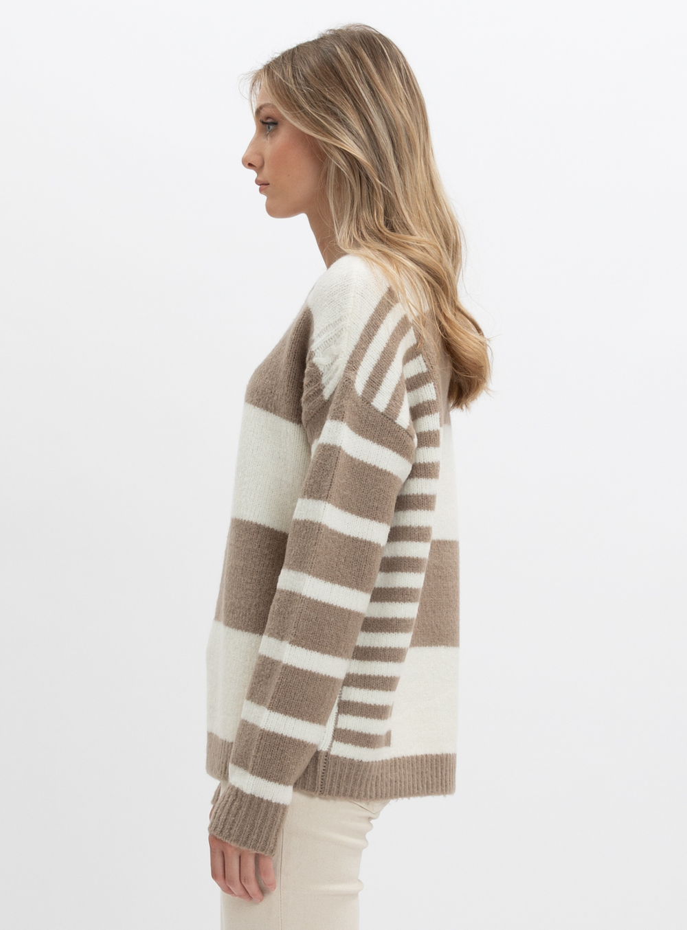 Beige||Beige