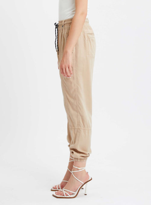 Beige||Beige