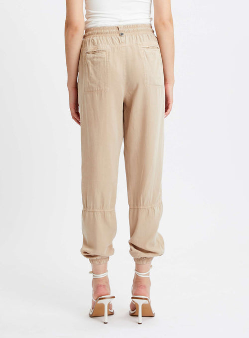 Beige||Beige