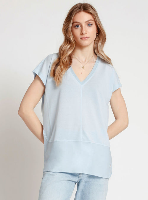 REYA | Short sleeve v neck top ||REYA | Haut à manches courtes et col v