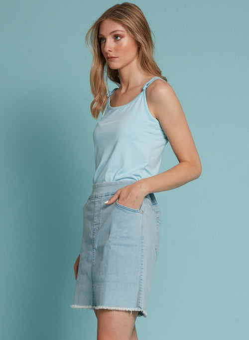 Light Indigo Denim||Denim indigo clair
